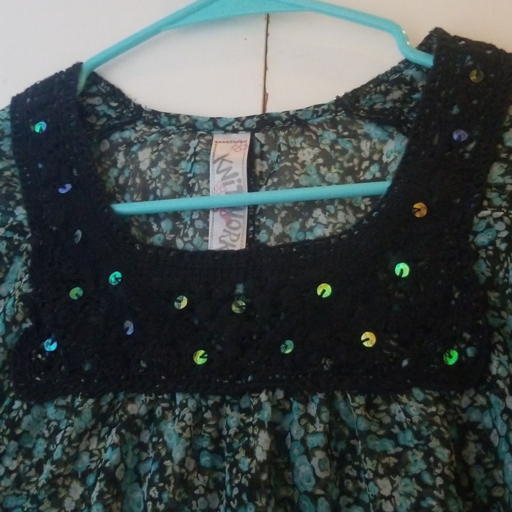 Shirt - Picture 3 of 3
